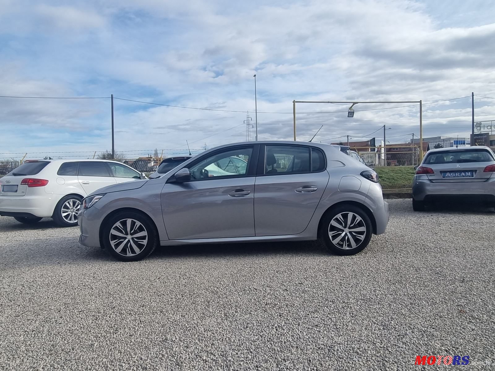 2020' Peugeot 208 photo #5