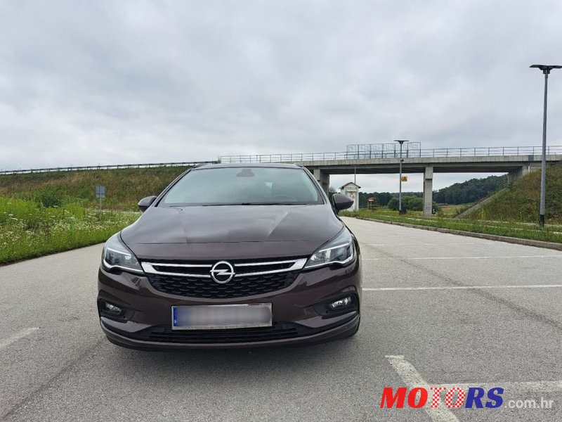 2018' Opel Astra 1.6 Cdti photo #3