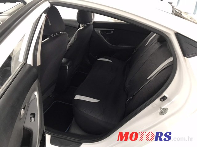 2013' Hyundai Elantra 1.6MPI photo #5