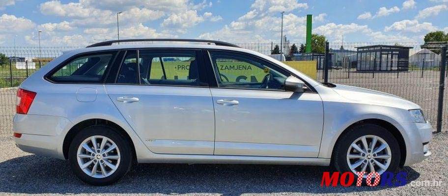 2015' Skoda Octavia Combi 1,6 Tdi photo #1
