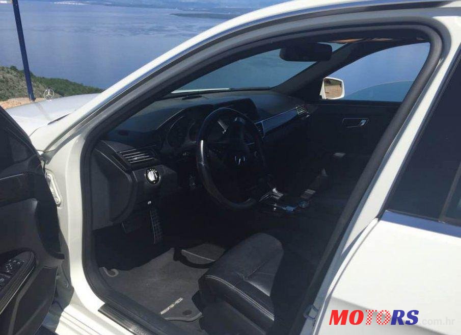 2009' Mercedes-Benz E-Klasa 250 Cdi photo #1