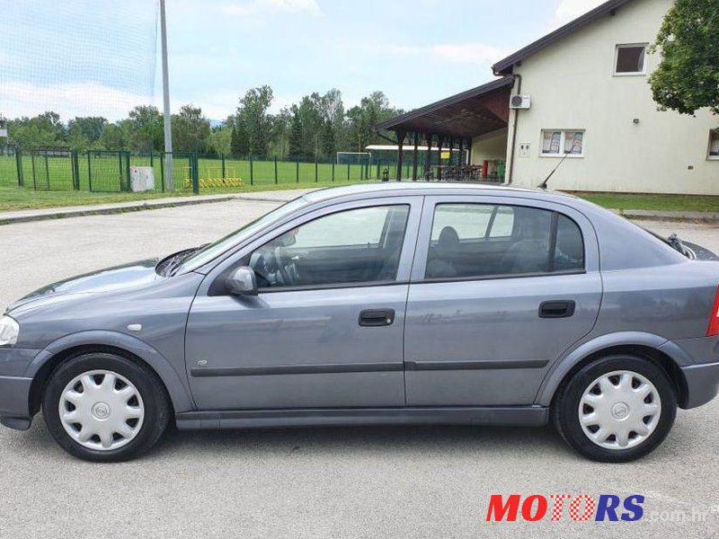 2007' Opel Astra 1,6 photo #1