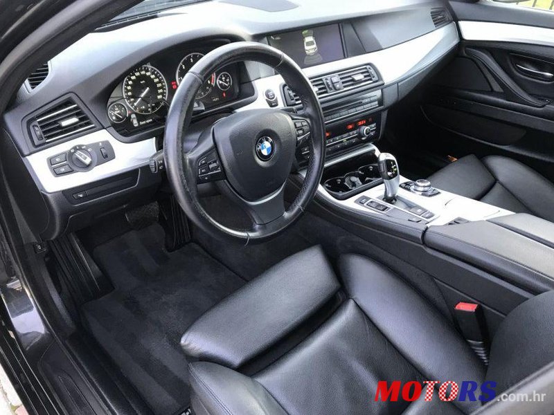 2012' BMW Serija 5 530D photo #2
