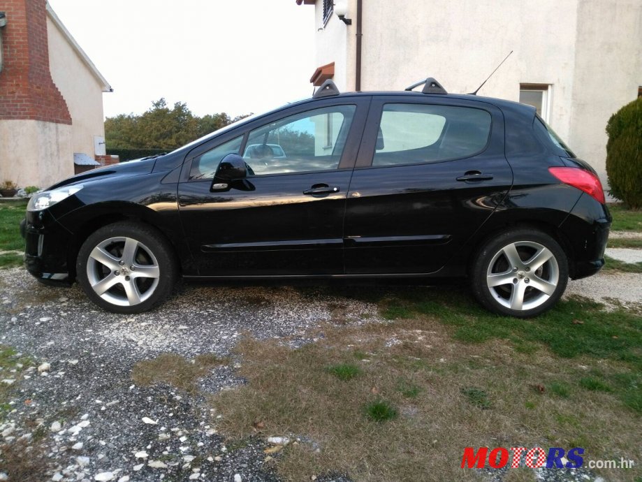 2009' Peugeot 308 photo #1
