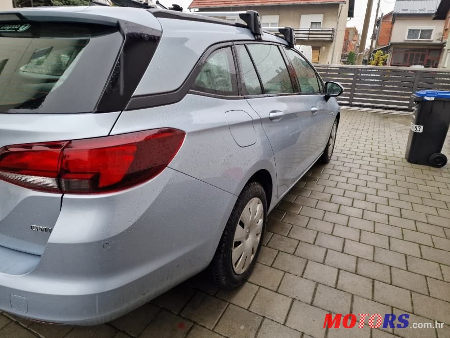 2018' Opel Astra Karavan photo #4