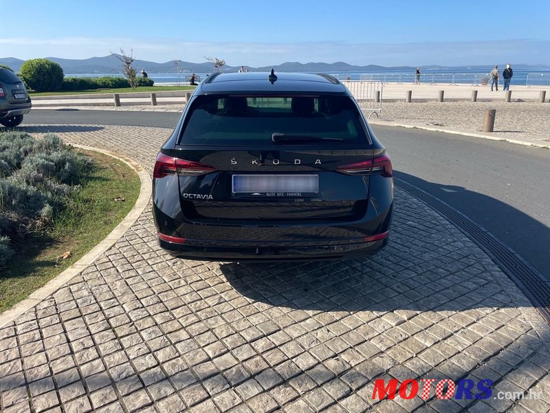 2020' Skoda Octavia Combi photo #4