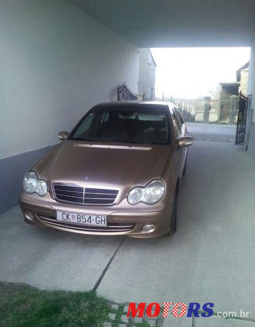 2001' Mercedes-Benz C-Klasa 220 Classic photo #1