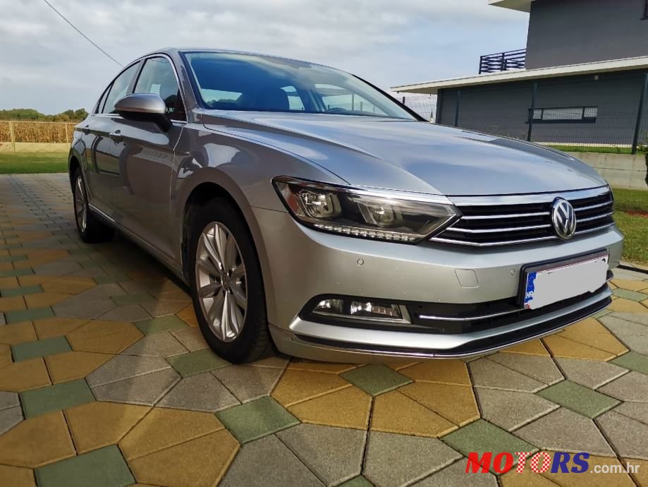 2015' Volkswagen Passat photo #4