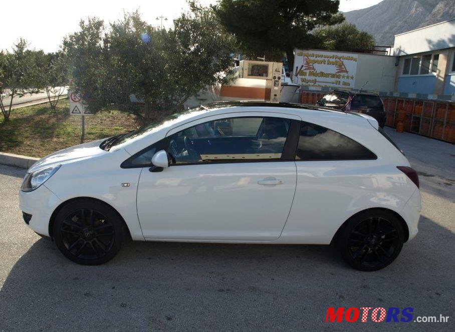 2010' Opel Corsa 1,2 16V 17 photo #1