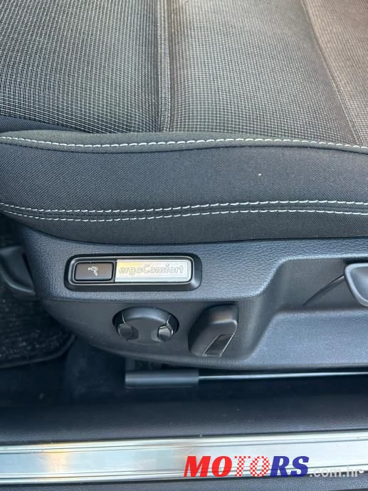 2015' Volkswagen Passat Variant photo #4