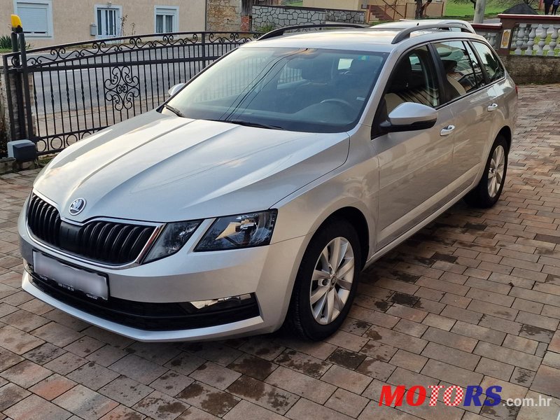 2018' Skoda Octavia Combi photo #1