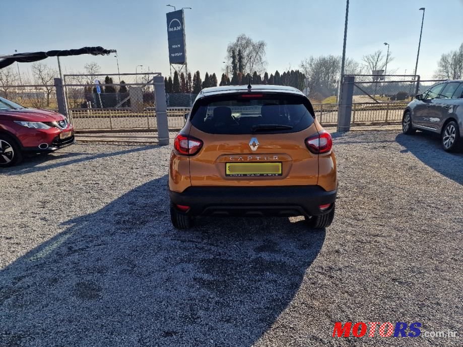 2019' Renault Captur Tce photo #4