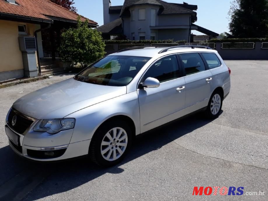 2008' Volkswagen Passat Variant photo #1