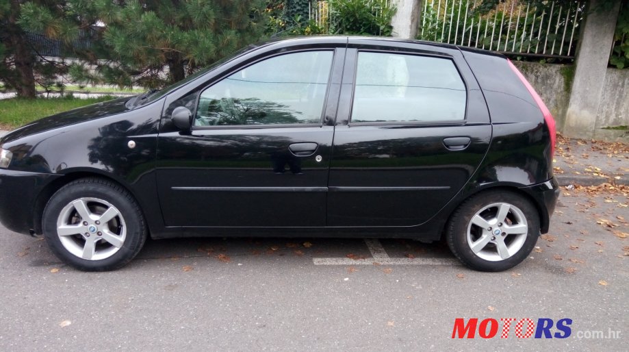2000' Fiat Punto photo #1