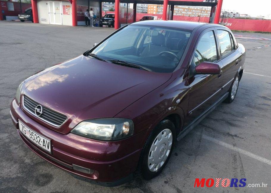 2004' Opel Astra 1.7 Dti photo #2