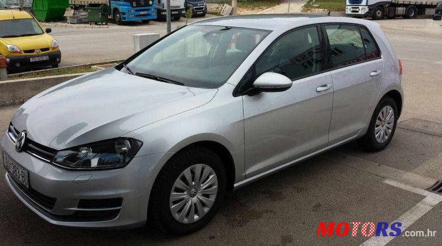 2013' Volkswagen Golf VII 1,6 Tdi Bmt photo #1