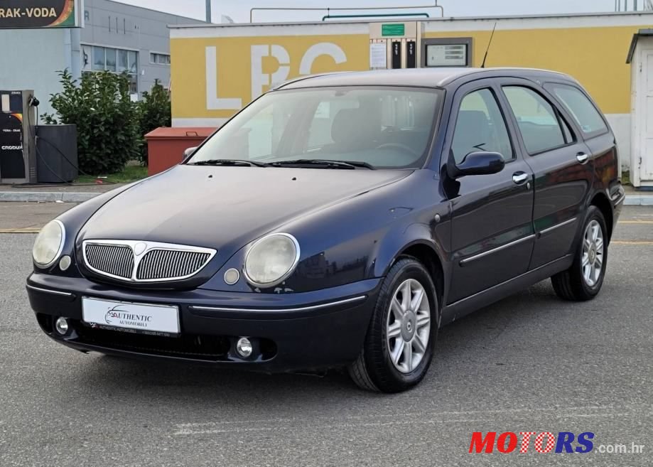 2002' Lancia Lybra Sw photo #2
