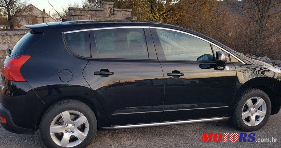 2013' Peugeot 3008 2,0 Hdi photo #1
