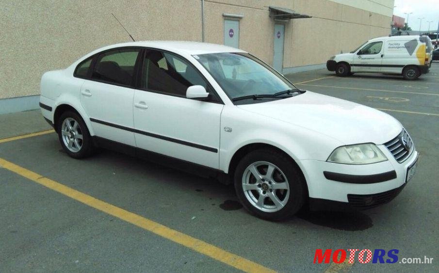 2003' Volkswagen Passat 1,9 Tdi photo #1