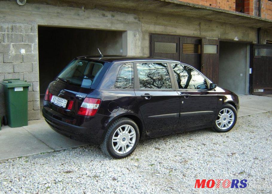 2002' Fiat Stilo 1,6 16V photo #2