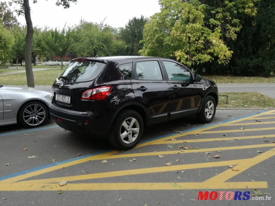 2011' Nissan Qashqai 1,6 16V photo #3