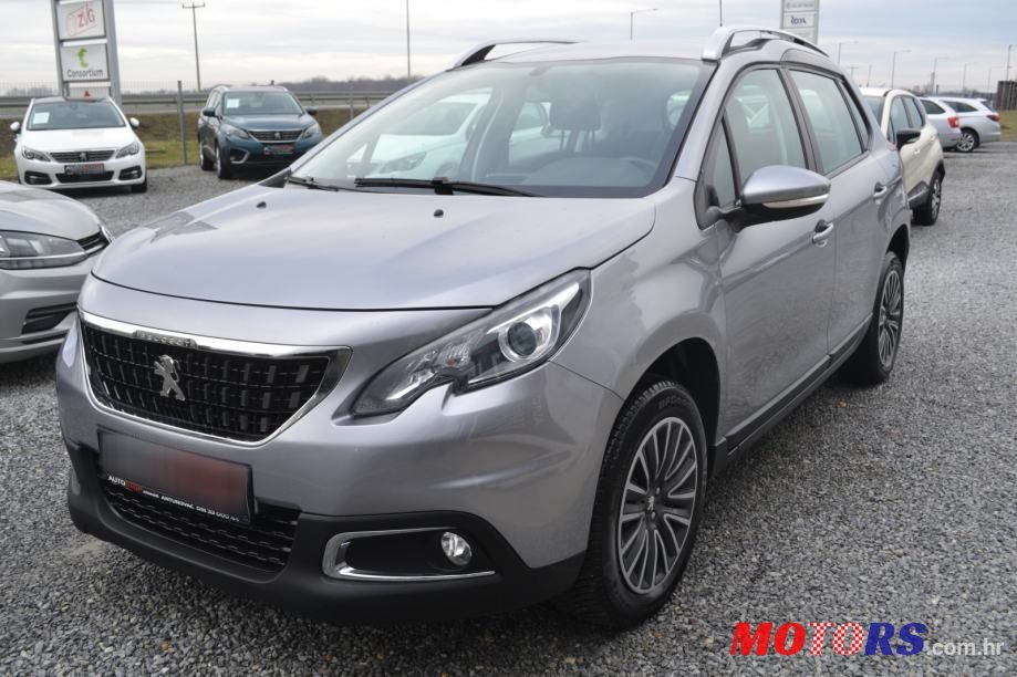 2018' Peugeot 2008 1,6 Bluehdi photo #1