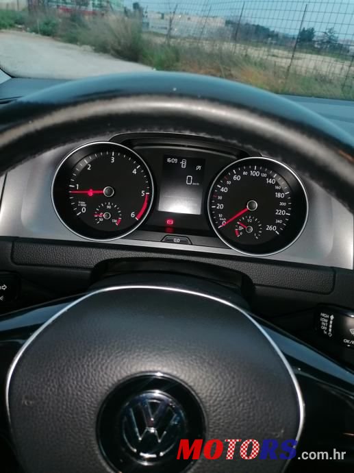 2015' Volkswagen Golf 7 1,6 Tdi photo #2