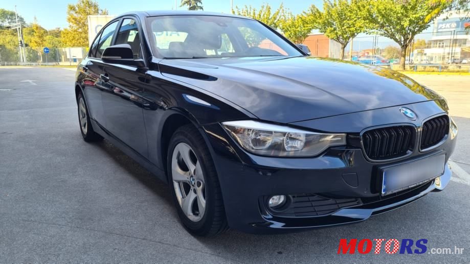 2013' BMW Serija 3 316D photo #2