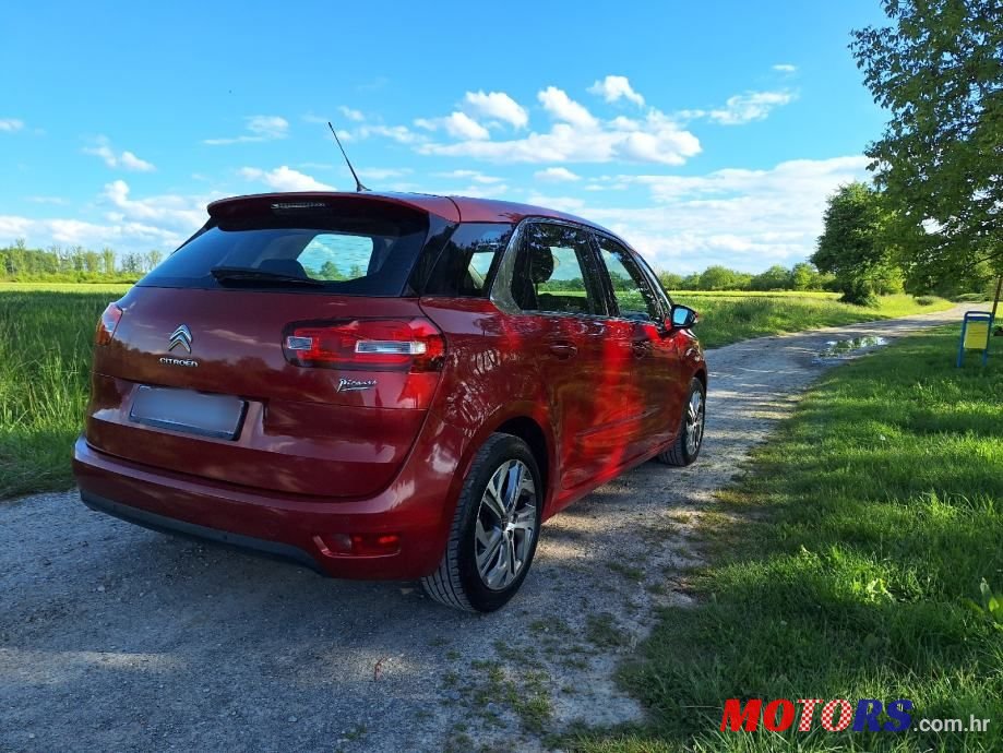 2015' Citroen C4 Picasso photo #4