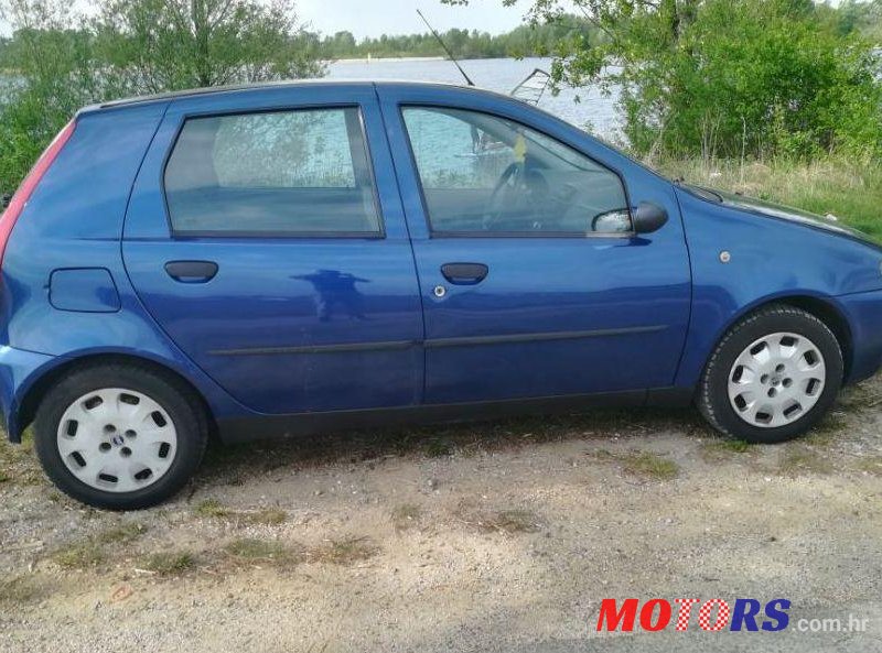 2001' Fiat Punto 1,9 Jtd photo #1