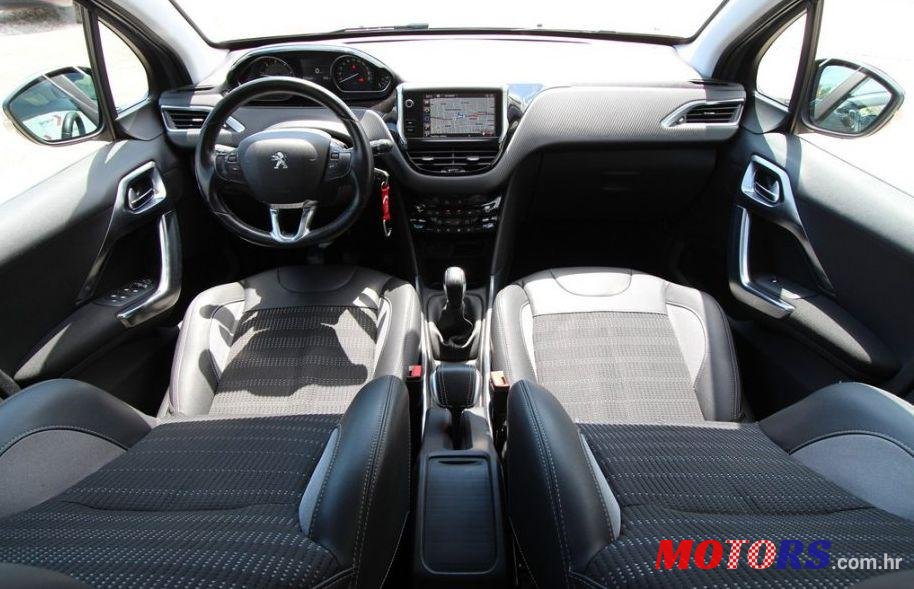 2014' Peugeot 2008 1,6 E-Hdi photo #2
