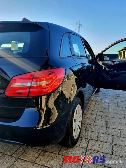 2013' Mercedes-Benz B-Klasa 180 Cdi photo #6