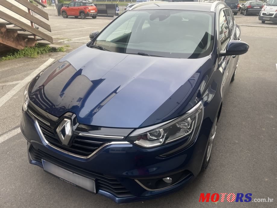 2019' Renault Megane Grandtour photo #1
