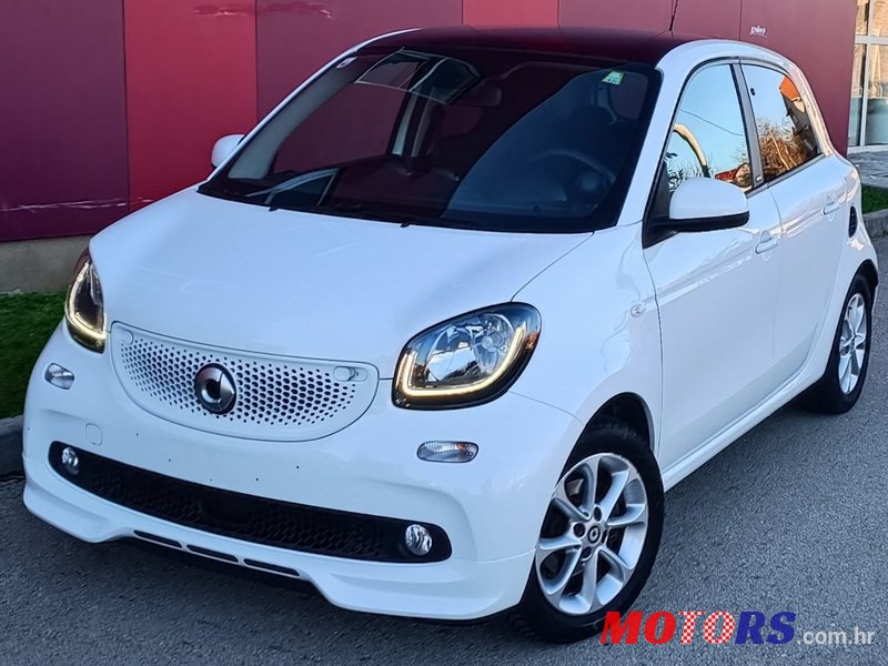 2019' Smart Forfour photo #1