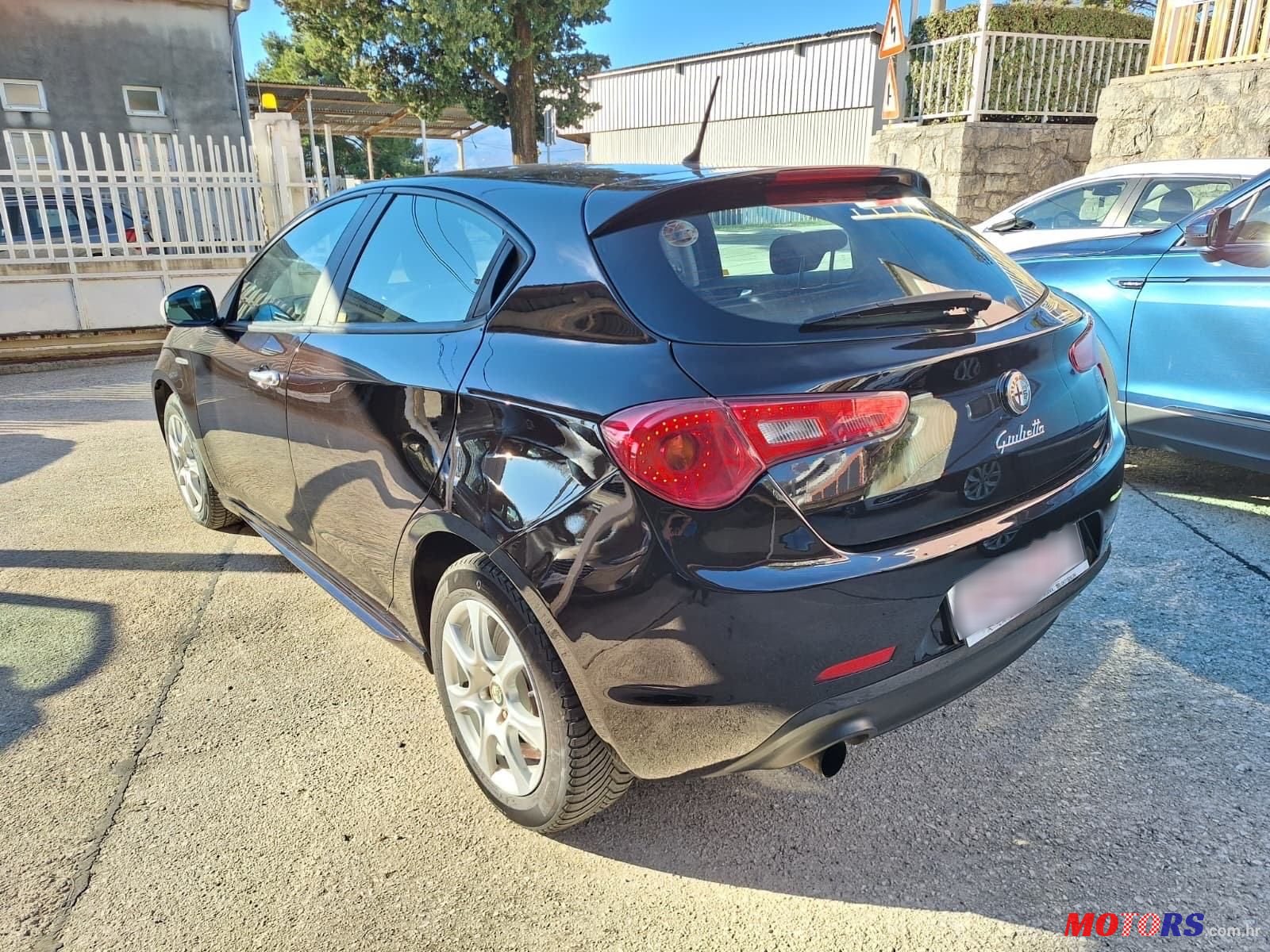 2011' Alfa Romeo Giulietta 1,6 photo #4