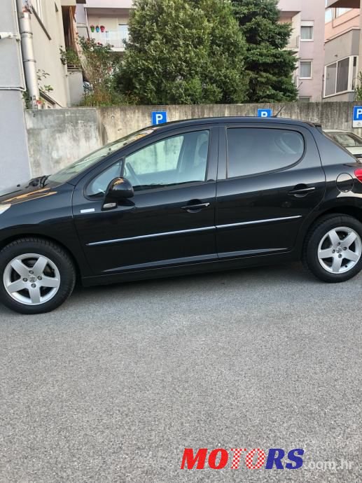 2010' Peugeot 207 200 1,4 photo #3