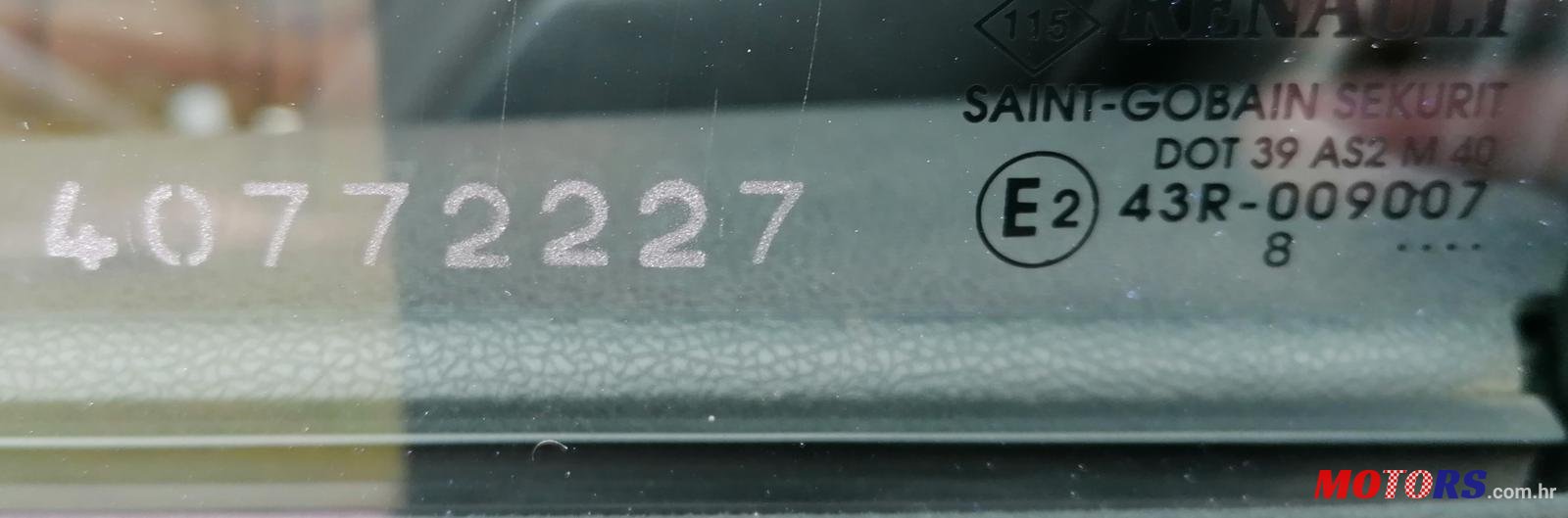 2008' Renault Clio Dci photo #2