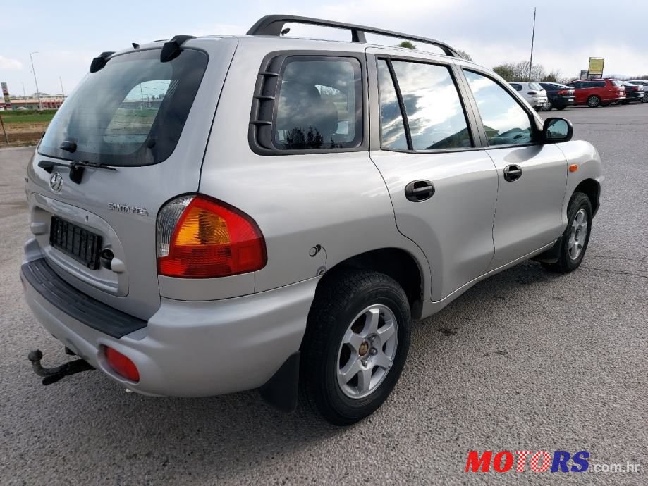 2004' Hyundai Santa Fe photo #3