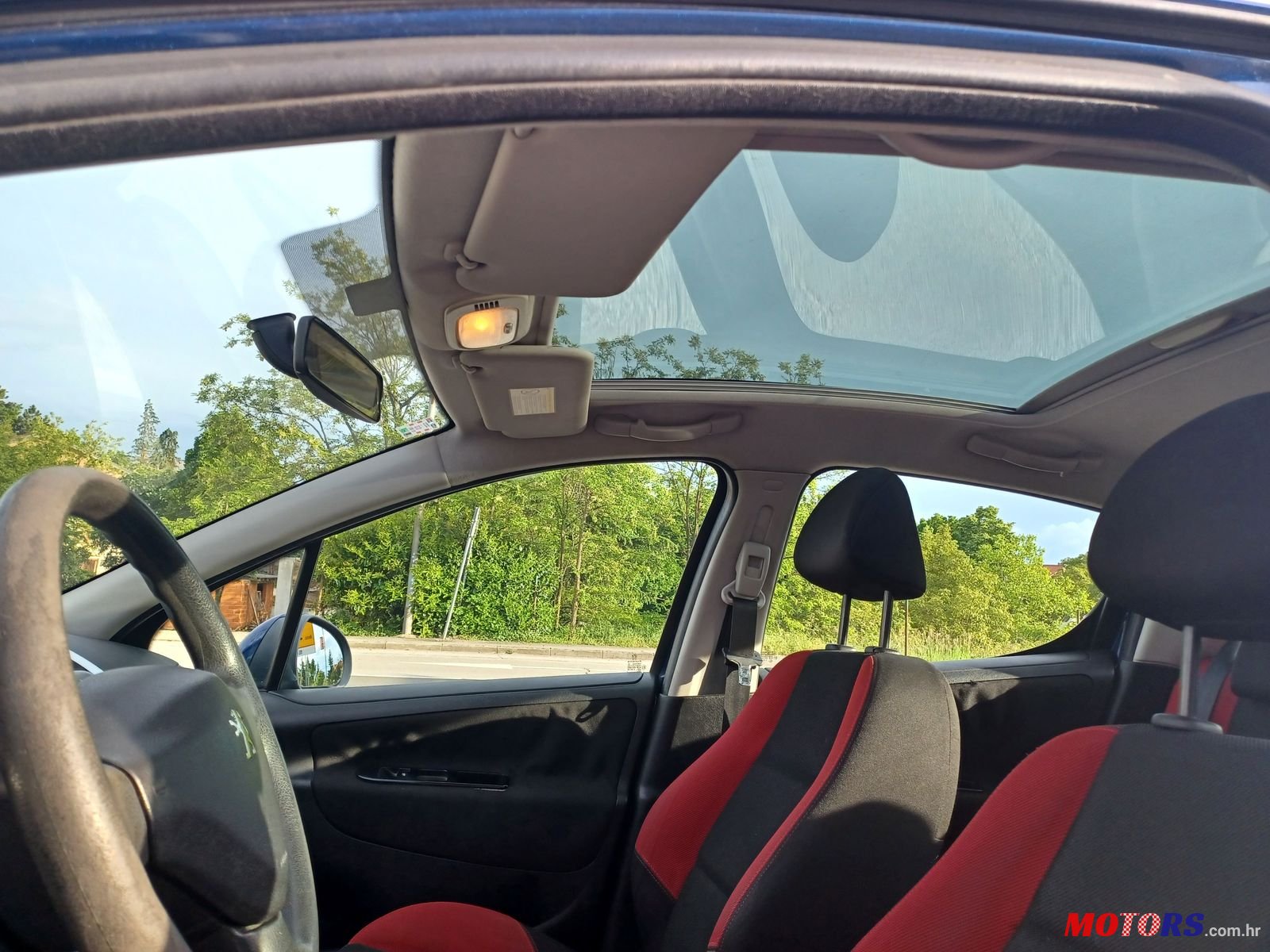 2009' Peugeot 207 Panorama photo #7