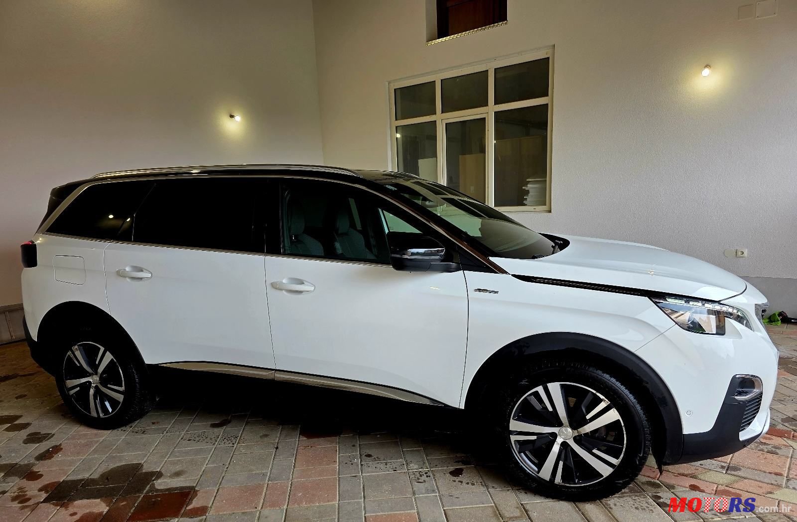 2018' Peugeot 5008 2,0 Bluehdi photo #2