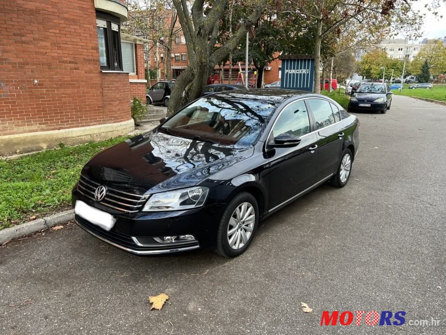 2012' Volkswagen Passat photo #5