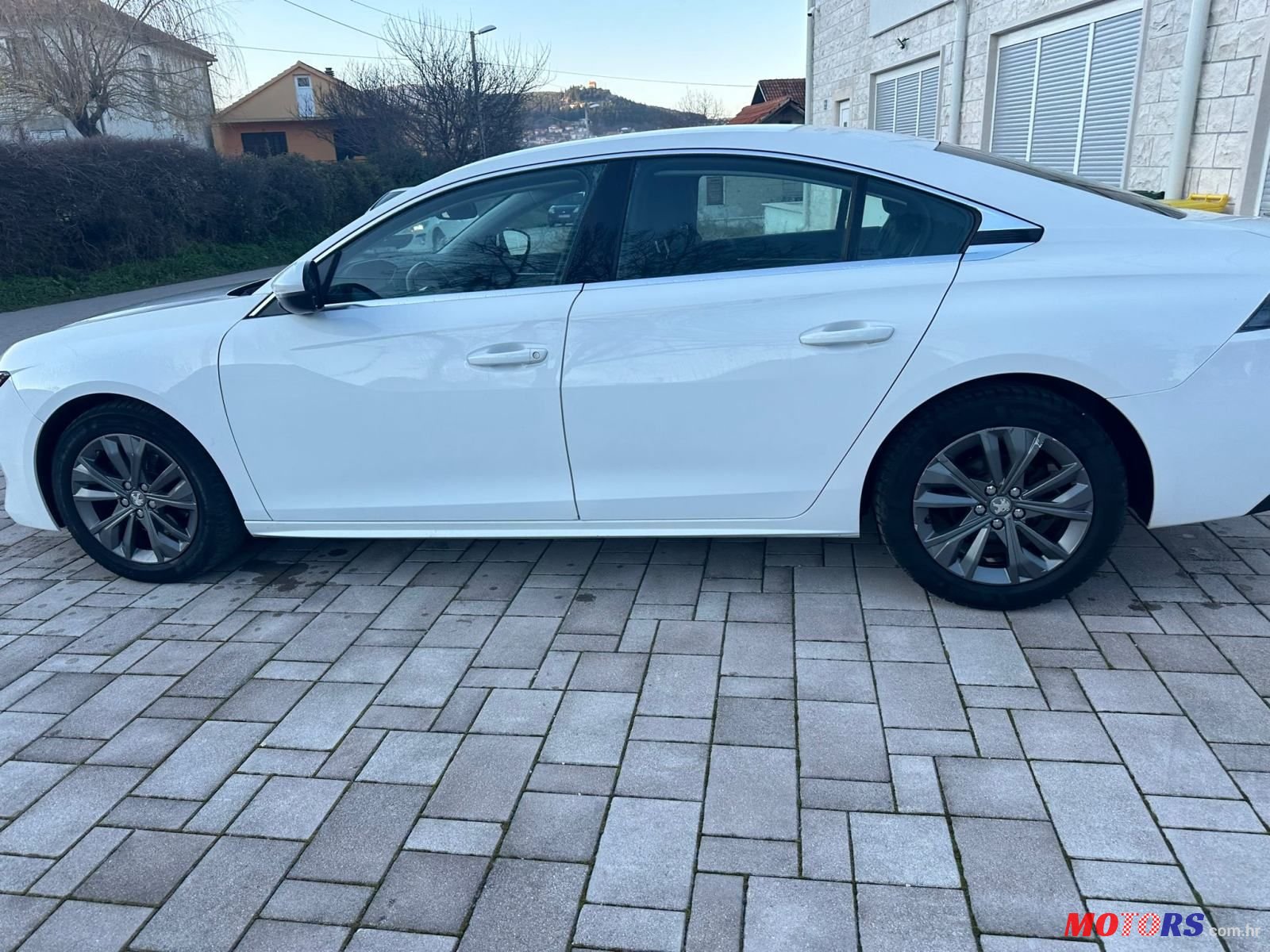 2019' Peugeot 508 130 S&S photo #4