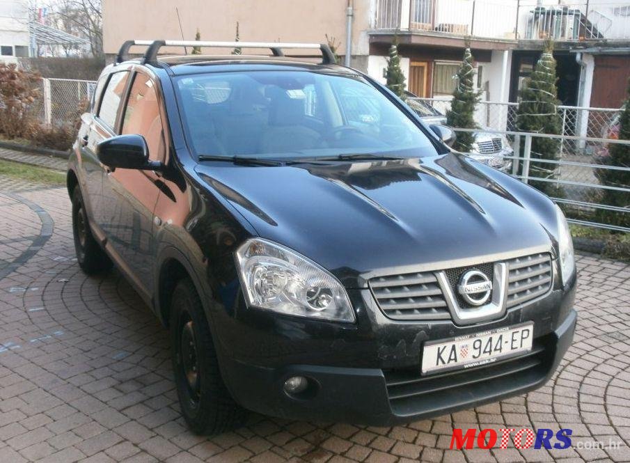 2008' Nissan Qashqai 2,0 Dci photo #1