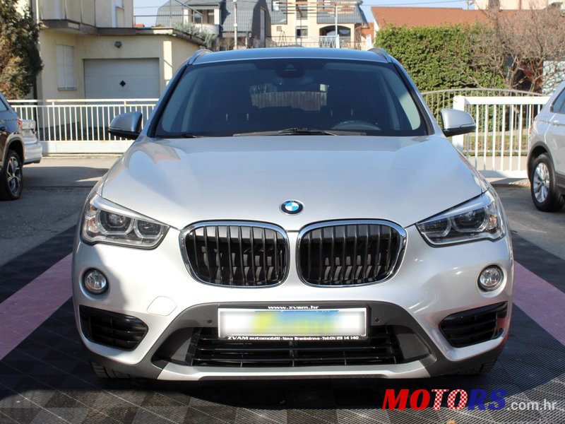 2017' BMW X1 18D photo #2