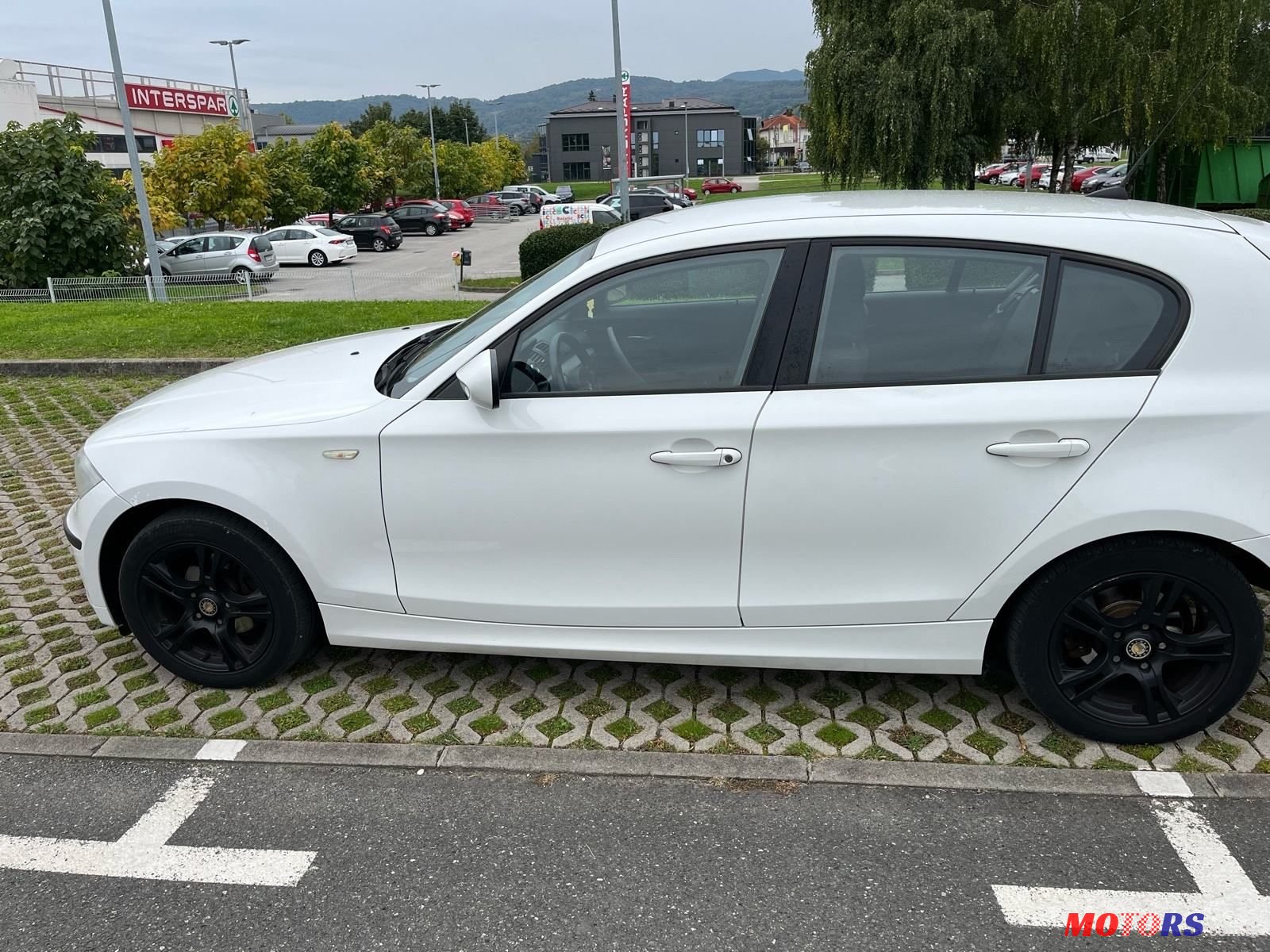 2011' BMW Serija 1 116D photo #4