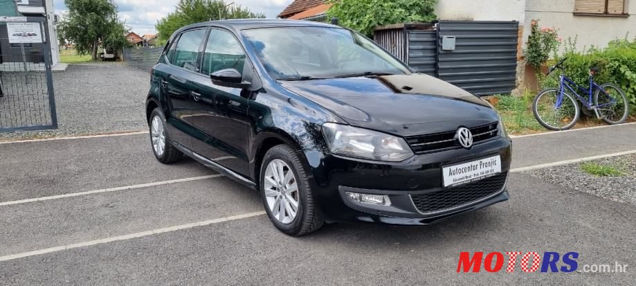 2012' Volkswagen Polo photo #3