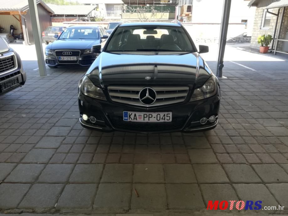 2012' Mercedes-Benz C-Klasa 200 Cdi T photo #5