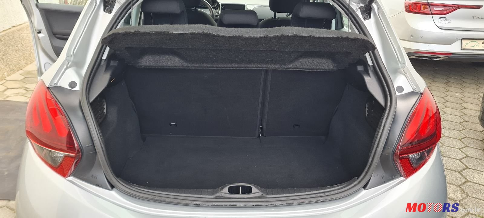 2017' Peugeot 208 1,6 Bluehdi photo #6