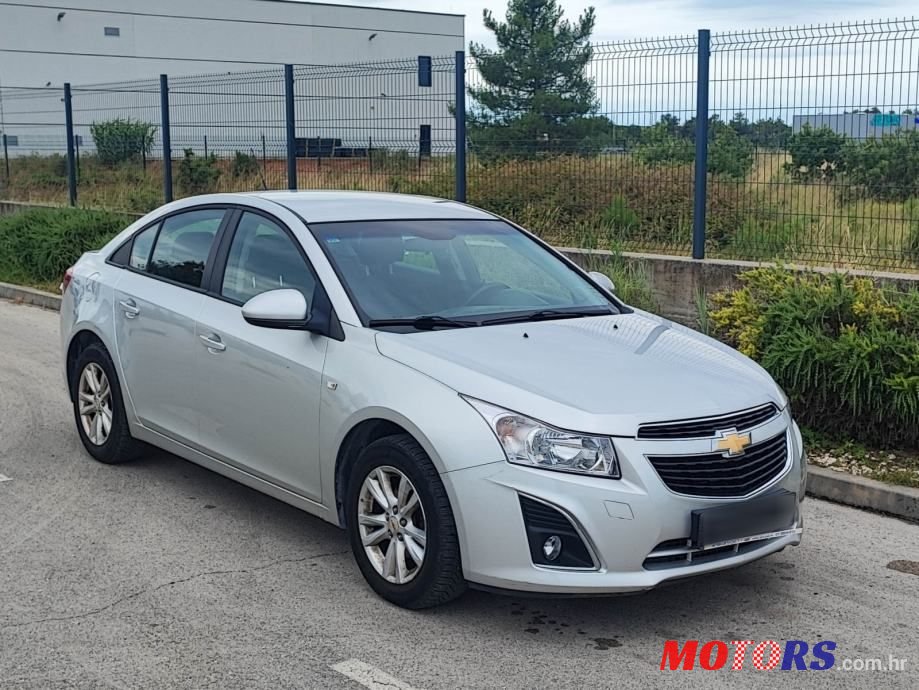 2013' Chevrolet Cruze 1,6 Ls+ photo #1