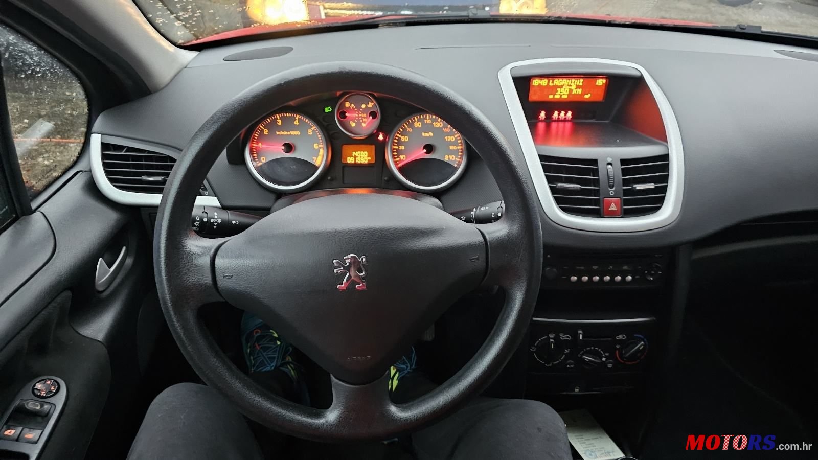 2008' Peugeot 208 1.4 Benzin photo #6